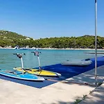 For Six People Jezera Tisno