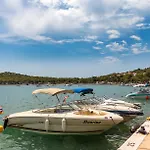 Apartamento For Six People Jezera Tisno