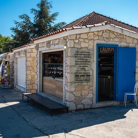 Apartment For Six People Jezera *