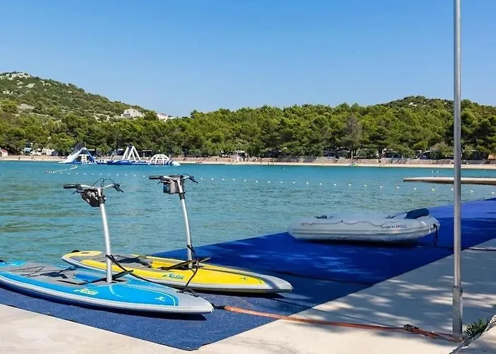 For Six People Jezera Tisno