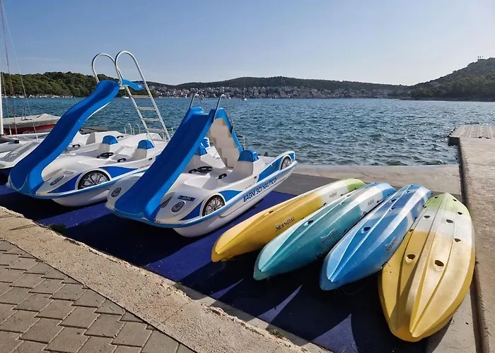 For Six People Jezera *