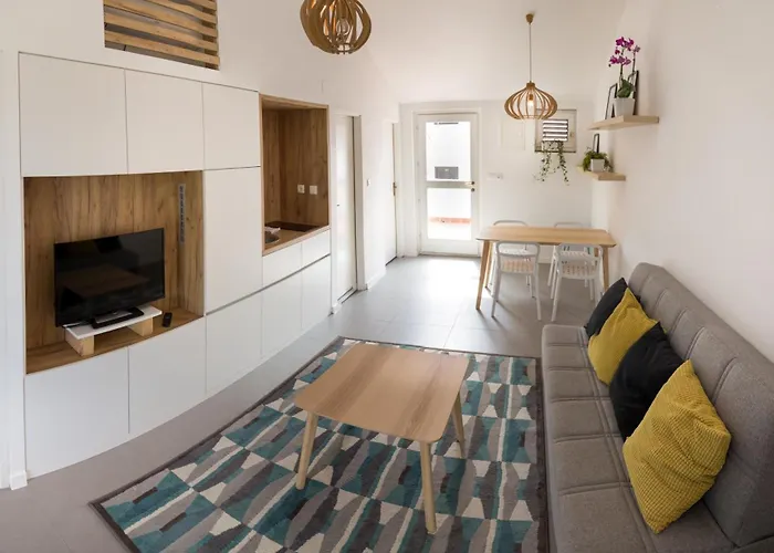 For Six People Jezera *