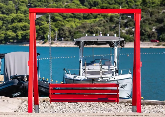 For Six People Jezera *